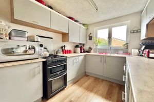 Kitchen- click for photo gallery